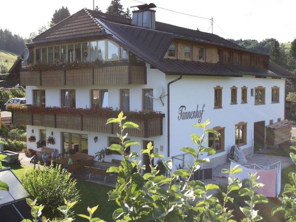 Hotel Haus Tannenhof Ibach Exterior foto